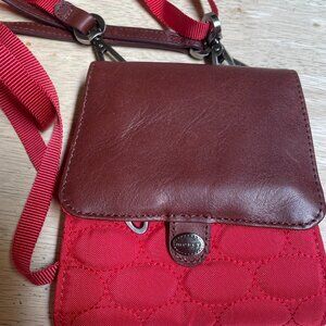 Mosey Crossbody On The Go Wristlet
